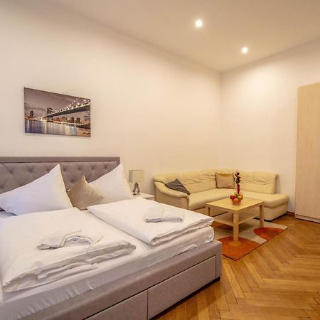 Vojtesska Apartment By Ruterra Praga Esterno foto