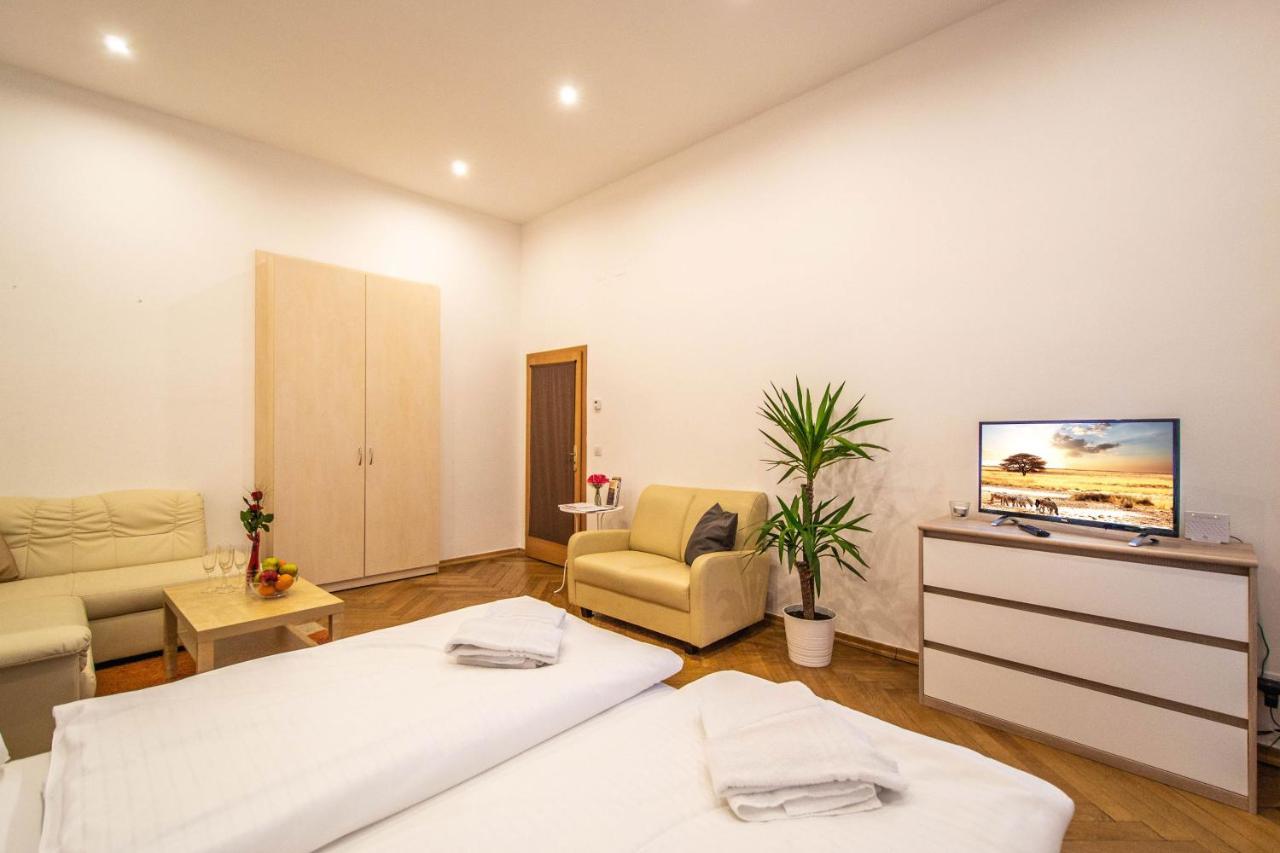 Vojtesska Apartment By Ruterra Praga Esterno foto
